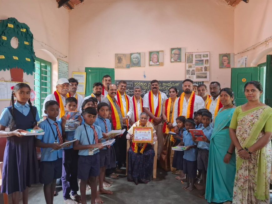 ಕರ್ನಾಟಕ ರಕ್ಷಣಾ ವೇದಿಕೆ ಸ್ವಾಭಿಮಾನಿ ಬಣದ ವತಿಯಿಂದ ವಿದ್ಯಾರ್ಥಿಗಳಿಗೆ ಉಚಿತ ನೋಟ್ ಪುಸ್ತಕ ವಿತರಣೆ