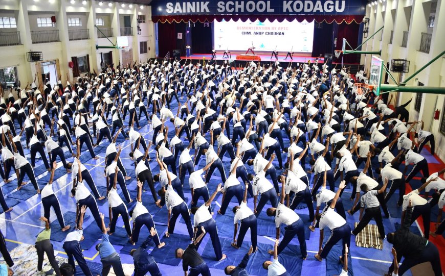 ಸೈನಿಕ ಶಾಲೆಯಲ್ಲಿ 'ಅಂತರರಾಷ್ಟ್ರೀಯ ಯೋಗ ದಿನ' ಆಚರಣೆ