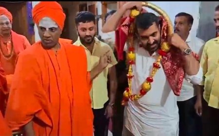 ಶನಿವಾರಸಂತೆ: ಸಿಡಿಗಳಲೆ ಮಠಕ್ಕೆ ಸಿದ್ದಲಿಂಗ ಸ್ವಾಮೀಜಿ ಭೇಟಿ, ಆಶೀರ್ವಾದ ಪಡೆದ ಶಾಸಕ ಡಾ. ಮಂತರ್ ಗೌಡ