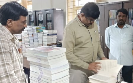 ನಗರಸಭೆ ಹಾಗೂ ನಗರ ಜಿಲ್ಲಾ ಕೇಂದ್ರ ಗ್ರಂಥಾಲಯಕ್ಕೆ ಜಿಲ್ಲಾಧಿಕಾರಿ ಭೇಟಿ