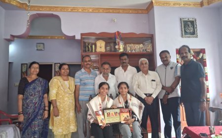 ವೈದ್ಯಕೀಯ ಕೋರ್ಸ್ ಗೆ  ಆಯ್ಕೆಯಾದ ಅವಳಿ ಸೋದರಿಯರಿಗೆ ಸನ್ಮಾನ