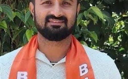 ಪ್ರತಿಭಟನೆಯ ಹೆಸರಿನಲ್ಲಿ ದೇಶ ಹಾಗೂ ದೇಶದ ಪ್ರಧಾನಿಗೆ ಅಗೌರವ ತೋರುವುದು ಖಂಡನೀಯ : ಸೋಮವಾರಪೇಟೆ ಬಿಜೆಪಿ ವಕ್ತಾರ ಬಲ್ಲಾರಂಡ ಕಂಠಿ ಕಾರ್ಯಪ್ಪ ಅಸಮಾಧಾನ