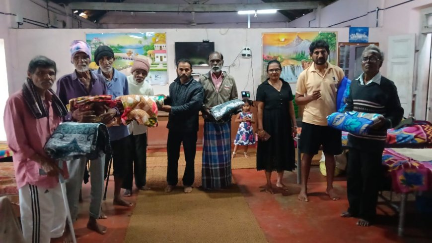 ಎ.ಎಸ್. ಪೊನ್ನಣ್ಣ ಹುಟ್ಟುಹಬ್ಬ: ವೃದ್ಧಾಶ್ರಮದಲ್ಲಿ  ಪಿಯೂಷ್ ಪೆರೇರಾ ಕುಟುಂಬದಿಂದ ನಿರಾಶ್ರಿತರಿಗೆ 25 ಕಂಬಳಿ ವಿತರಣೆ