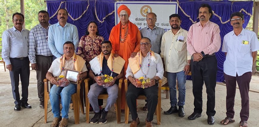 ಸಮಾಜದ ಕುಂದುಕೊರತೆಗಳನ್ನು ಜನರ ಮುಂದಿಡುವ ಮೂಲಕ ಸಾರ್ವಜನಿಕರಲ್ಲಿ ಜಾಗೃತಿ ಮೂಡಿಸುವ ಮಹತ್ತರ ಜವಾಬ್ದಾರಿಯನ್ನು ಪತ್ರಿಕೆಗಳು ನಿರ್ವಹಿಸುತ್ತಿವೆ:  ಶ್ರೀ ಮಹಾಂತ ಸ್ವಾಮೀಜಿ