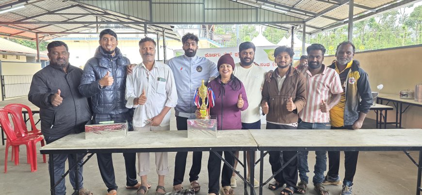 ಜಿಲ್ಲಾ ಮಟ್ಟದ ಪತ್ರಕರ್ತರ ಕೆಸರುಗದ್ದೆ ಕ್ರೀಡಾಕೂಟ: ನಾಟಿ ಬಾಯ್ಸ್, ಮಡ್ ಕಮಾಂಡೋಸ್ ತಂಡಕ್ಕೆ ಚಾಂಪಿಯನ್ ಪಟ್ಟ