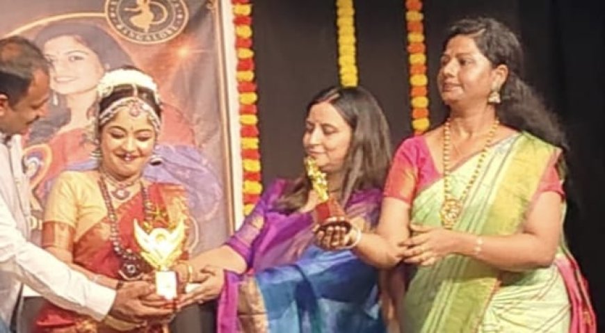 ಅಖಿಲ ಭಾರತ ನೃತ್ಯ ಸ್ಪರ್ಧೆಯ ಸೀಸನ್ 9ರಲ್ಲಿ ಭರತನಾಟ್ಯ ವಿಭಾಗದಲ್ಲಿ ಗೋಣಿಕೊಪ್ಪದ  ಸುರಕ್ಷಾ ಪ್ರಥಮ