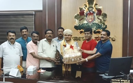 ಕುಶಾಲನಗರ : ಬಳ್ಳಾರಿ ಡಿಸಿ ಕೆ.ನಾಗೇಂದ್ರ ಪ್ರಸಾದ್ ಗೆ ಗ್ರಾಮಸ್ಥರಿಂದ ಸನ್ಮಾನ