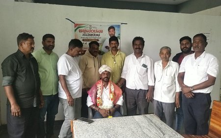 ಹೆಬ್ಬಾಲೆ : ಕೊಡಗು ಜಿಲ್ಲಾ ಯುವ‌ ಕಾಂಗ್ರೆಸ್ ನೂತನ ಉಪಾಧ್ಯಕ್ಷ ಹೆಚ್.ಜೆ. ತ್ರಿನೇಶ್ ಗೆ ಗ್ರಾಮಸ್ಥರಿಂದ ಸನ್ಮಾನ