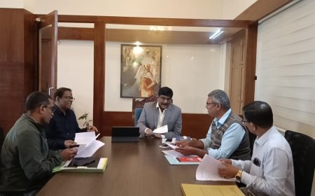 ಗಾಂಧಿ ಜಯಂತಿ ಪ್ರಯುಕ್ತ ‘ಬಾಪೂಜಿ ಪ್ರಬಂಧ ಸ್ಪರ್ಧೆ’: ಸೆ.08 ರೊಳಗೆ ಪ್ರಬಂಧ ಸ್ಪರ್ಧೆ ಏರ್ಪಡಿಸಲು ಜಿಲ್ಲಾಧಿಕಾರಿ ಸೋಮಶೇಖರ್ ಸೂಚನೆ