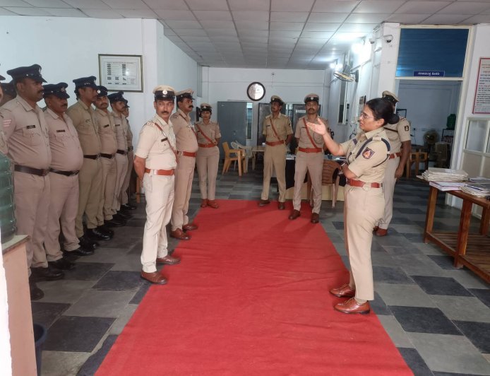 ಕುಶಾಲನಗರ ಗ್ರಾಮಾಂತರ ಪೊಲೀಸ್ ಠಾಣೆಗೆ ಎಸ್.ಪಿ ಬಿಂದು ಮಣಿ ಭೇಟಿ