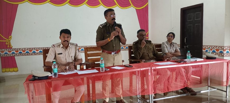 ವಿರಾಜಪೇಟೆ:ಸೌಹಾರ್ದತೆಗೆ ಧಕ್ಕೆಯಾಗಬಾರದು, ಭಕ್ತಿಯಿಂದಲೇ ಗಣೇಶೋತ್ಸವ ಆಚರಿಸಿ, ಡಿವೈಎಸ್ಪಿ ಮಹೇಶ್ ಕುಮಾರ್