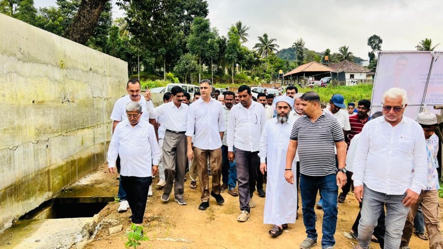 ಶಾದಿಮಹಲ್ ಕಾಮಗಾರಿ ಪರಿಶೀಲನೆ ನಡೆಸಿದ ಶಾಸಕ ಎಎಸ್ ಪೊನ್ನಣ್ಣ