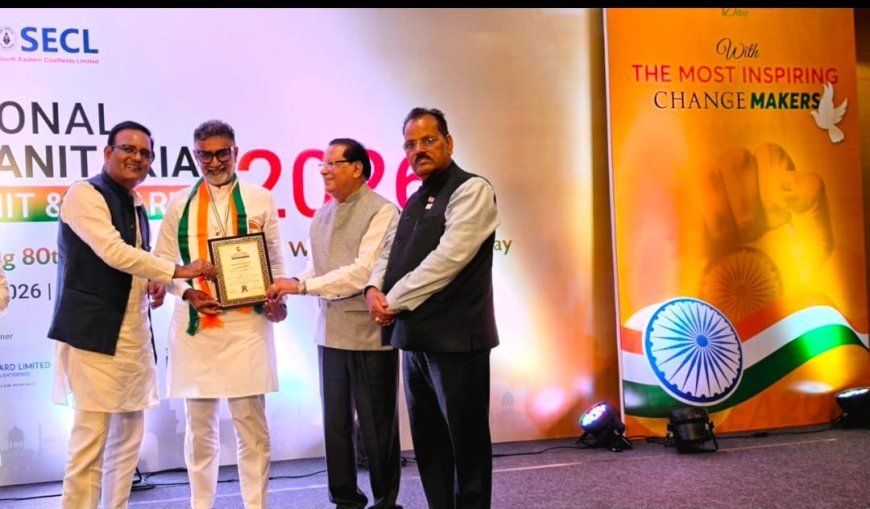 ರಾಷ್ಟ್ರೀಯ ಮಾನವ ಶ್ರೇಷ್ಠತಾ ಪ್ರಶಸ್ತಿಯನ್ನು ನವದೆಹಲಿಯಲ್ಲಿ ಸ್ವೀಕರಿಸಿದ  ಸ್ವೀಕರಿಸಿದ ಸೂಫಿ ಹಾಜಿ